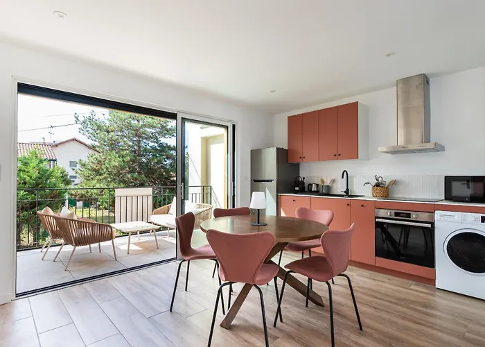 Zest Terracotta Villeurbanne شقة